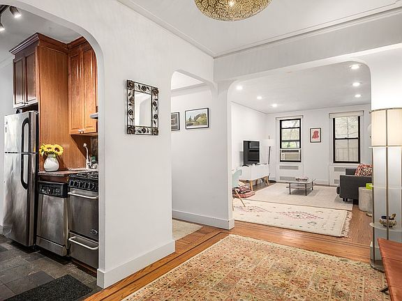 4th image of 350 E 77th St APT 3H