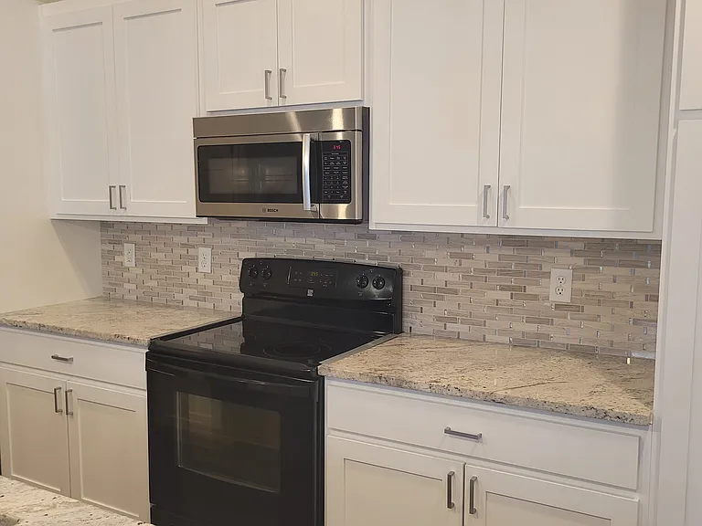 578 E 820 S — Photo 27