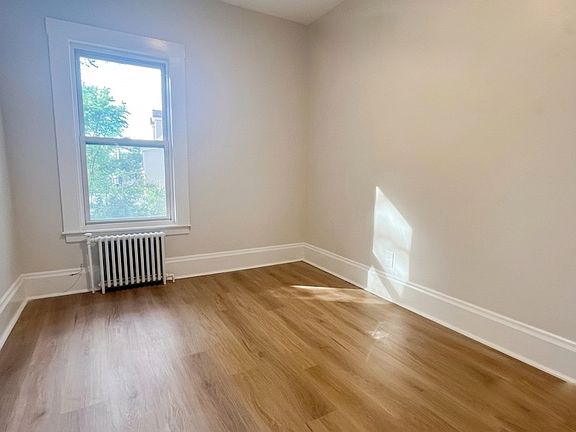 5th image of 3 Warren St APT 2