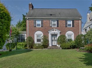 164 Old Mamaroneck Rd, White Plains, NY 10605