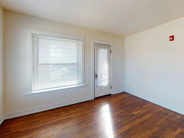 Dining/Living room