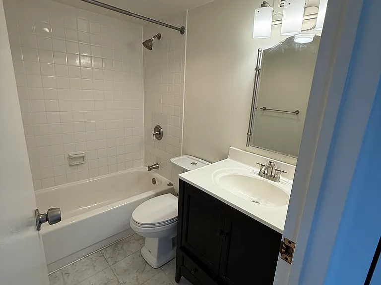 6800 Fleetwood Rd #1103 — Photo 3