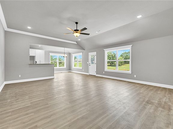 4th image of 238 Lavona Ln