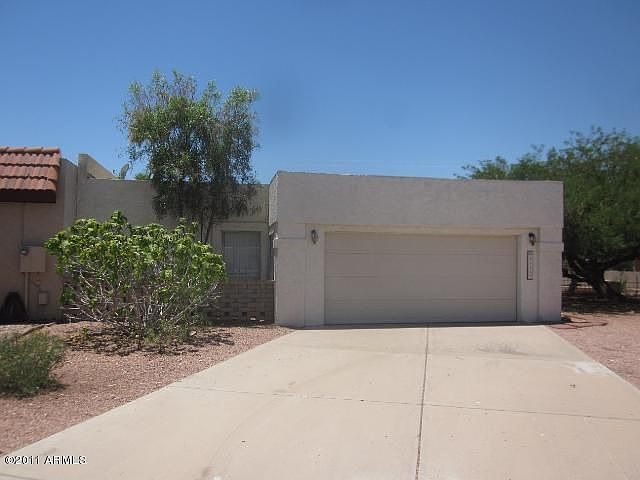 Front_View_-_2_bedroom_home_in_Mesa_Arizona