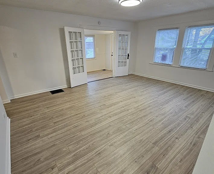 441 Cecil Ave — Photo 36