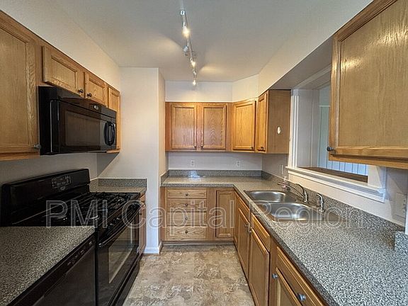 4th image of 10302 Duvawn Pl