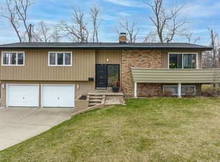 3131 Shasta Ct NE, Cedar Rapids, IA 52402