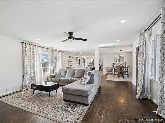 5th image of 1504 E Miami Ave