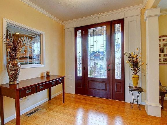 2nd image of 303 Woodville Way