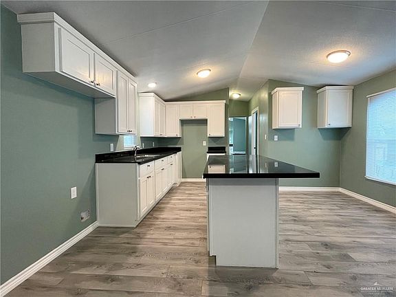 5th image of 2920 Nikkie Ln