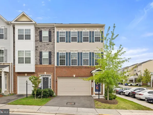 9034 Christina Pl, Manassas Park, VA 20111