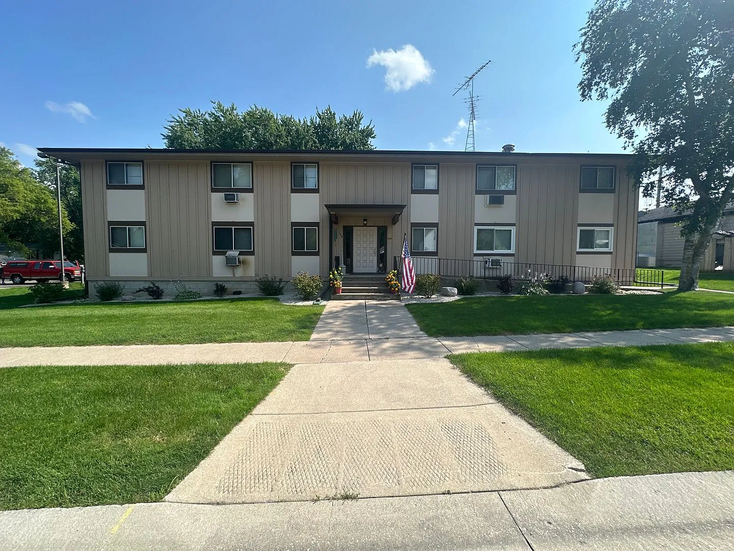 Rosendale — Photo 1