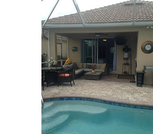 3rd image of 15000 Estuary Cir