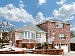 275 Forest Rd, Fort Lee, NJ 07024