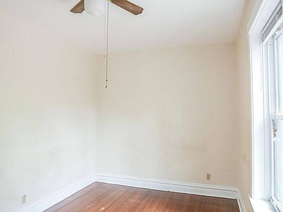 5th image of 3716 N Wolcott Ave #2