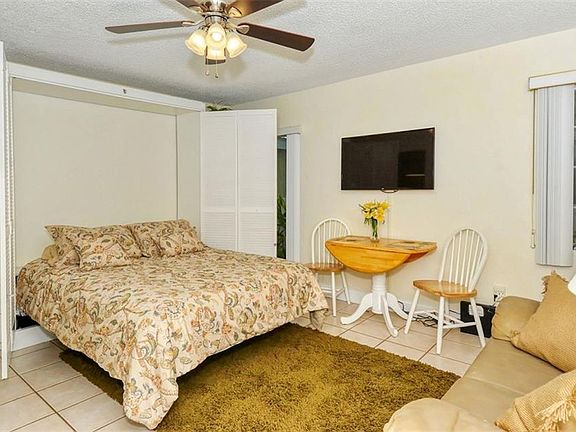 4th image of 170 Roosevelt Dr APT 12