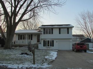 177 Dolores St, Oswego, IL 60543