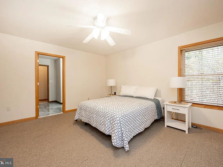 1212 Acacia Dr — Photo 31