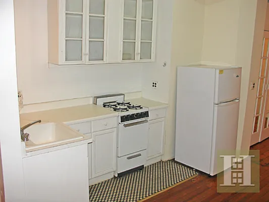 Rented by Halstead Real Estate | media 24