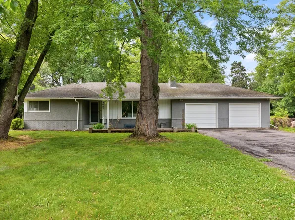 8609 W River Rd, Brooklyn Park, MN 55444
