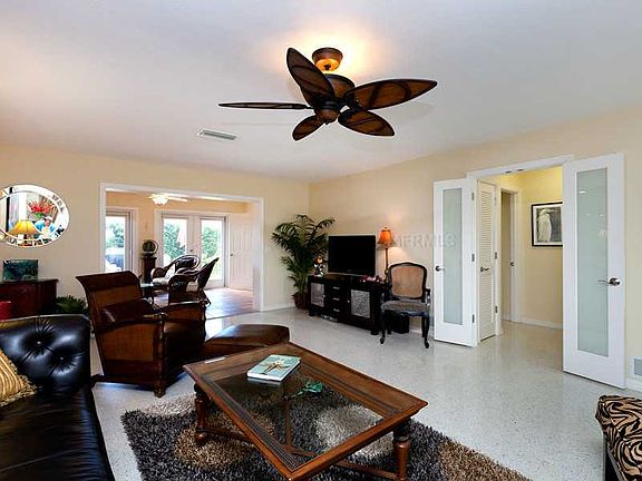5th image of 397 Baycrest Dr