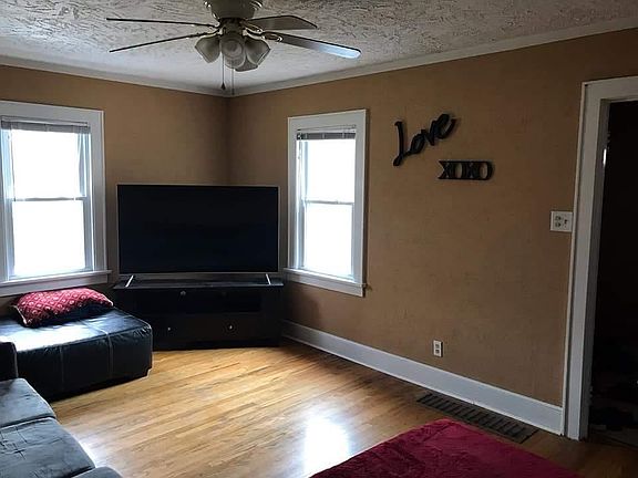 2nd image of 54 Bender Ave