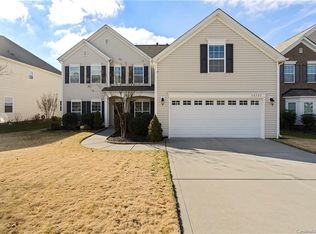 10721 Bere Island Dr, Charlotte, NC 28278