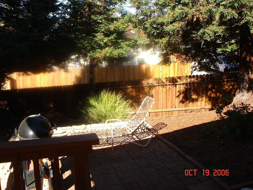 2nd image of 4541 Ladera Way