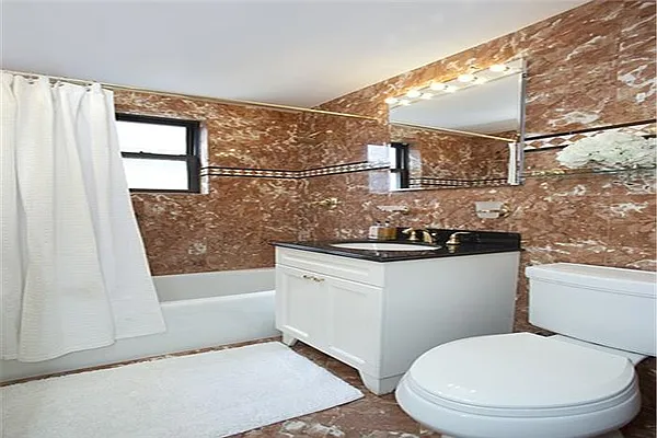Sold by Maxwell Jacobs | media 25