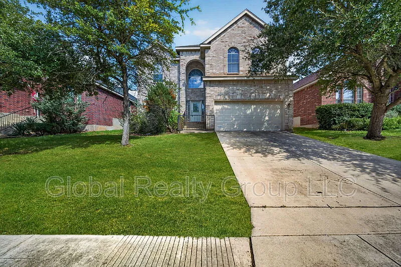 5 bed, 3.5 bath, 2862 sqft, $2,700 — Photo 1