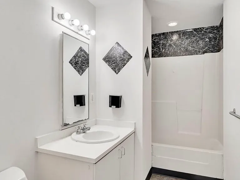 240 Heath St #101 — Photo 7