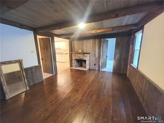 4th image of 14 Prospect Hill Rd #B