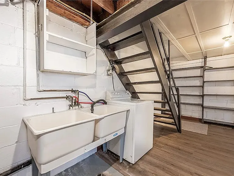 12 Wenzell Pl — Photo 30