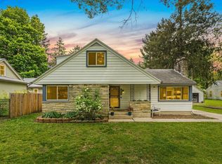 3430 Woodrow Ave, Fort Wayne, IN 46805