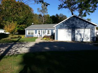 400 Wright St, Jonesville, MI 49250