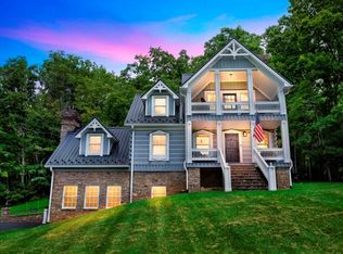 3712 Crocketts Cove Rd, Wytheville, VA 24382