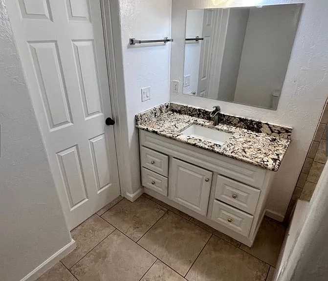 3713 S 7th Ave — Photo 11