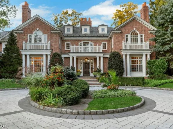 27 Hillside Ave, Millburn Twp., NJ 07078