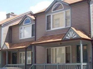 95 S Angell St, Providence, RI 02906