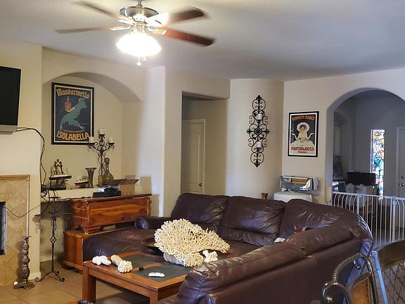 4th image of 33120 S SUMMIT Drive