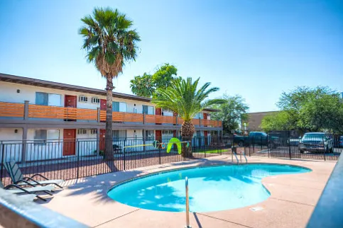 Sycamore Cove Apartments — Photo 2
