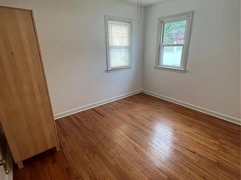 2401 Lawnherst Ave — Photo 26