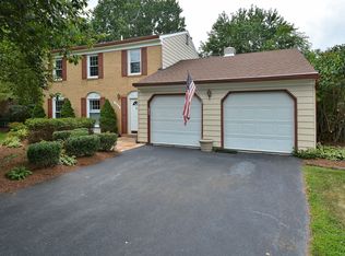 1604 Permit Ct, Herndon, VA 20170