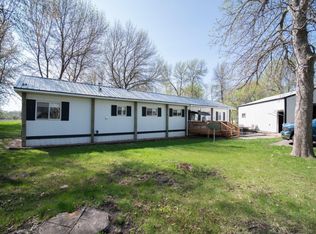 19066 Eastwood Dr, Osakis, MN 56360
