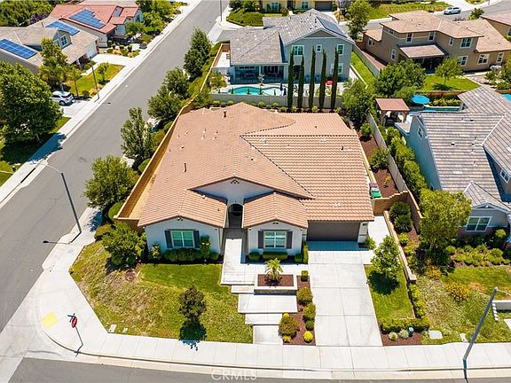3rd image of 32841 Butterfly Cir