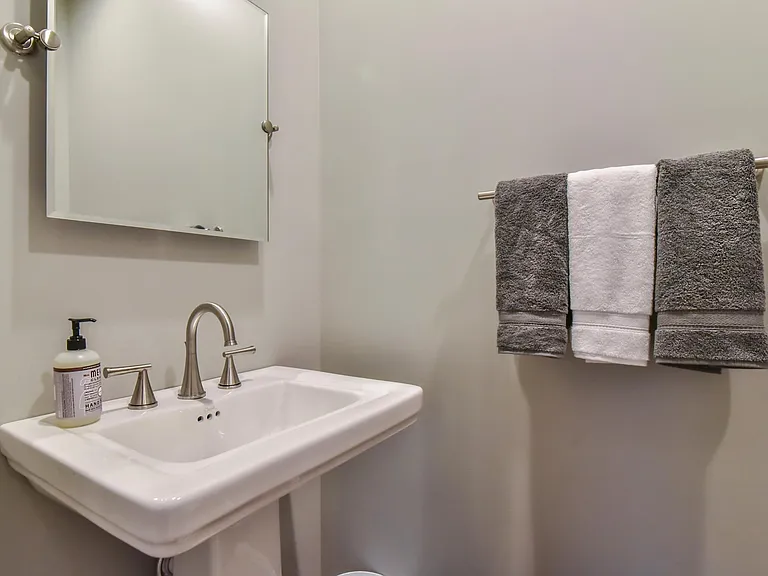 206 Josephine Ln — Photo 7