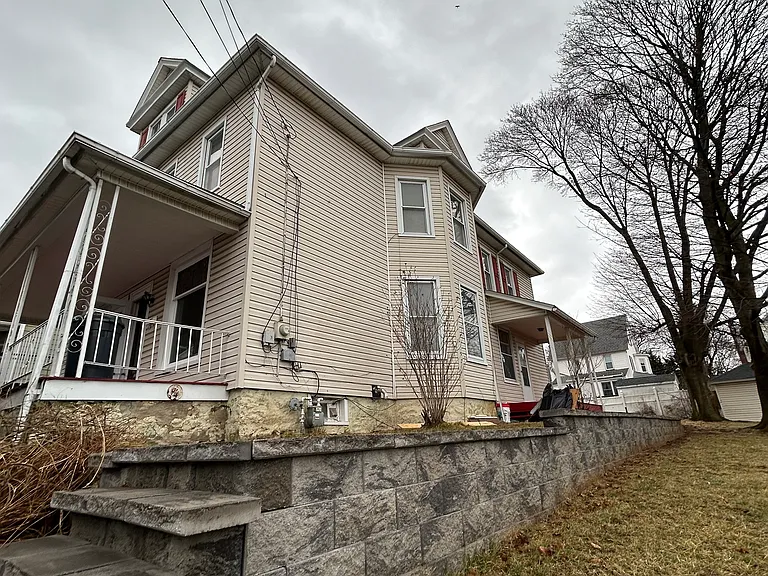 312 Harding Ave — Photo 15