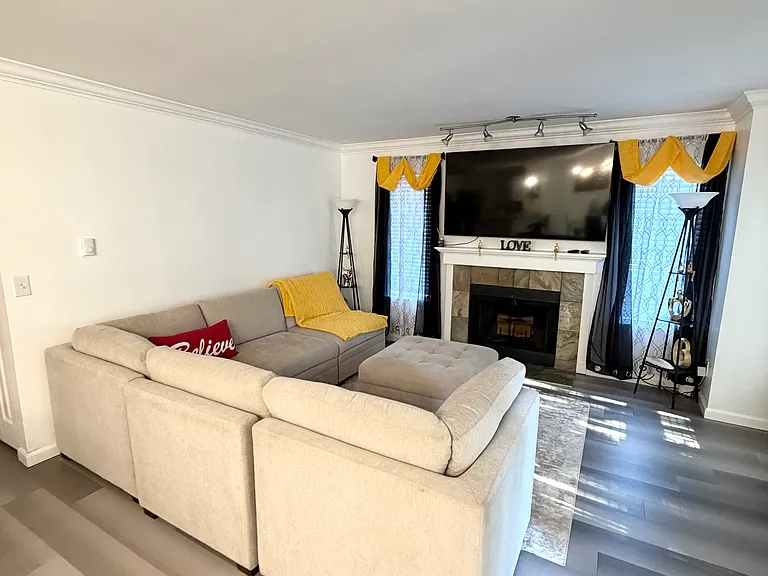 31500 33rd Pl SW #E201 — Photo 14