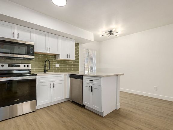 5th image of 1637 N 51st St #72a592ac2