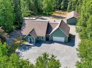 18680 Sue Tawn Dr, Chugiak, AK 99567